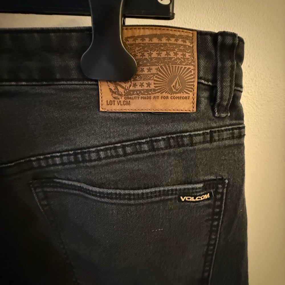Volcom Black Denim Jeans - Picture 2 of 4